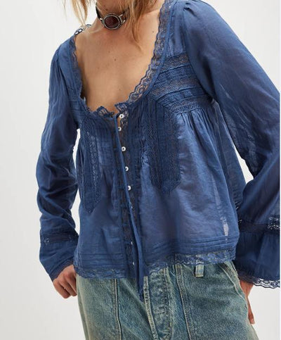 Lace U-shaped Lace Collar Long Sleeve Light Shirt